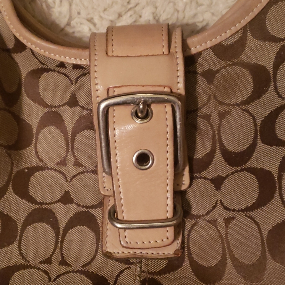 Purse - Picture 2 of 3